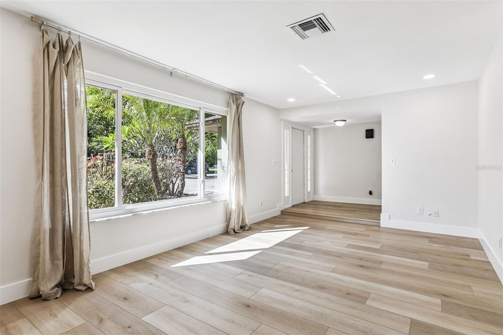 BEFORE VIRTUAL STAGING...