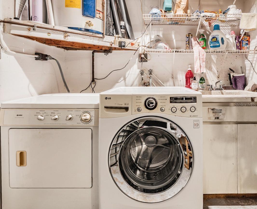 Washer and Dryer convey