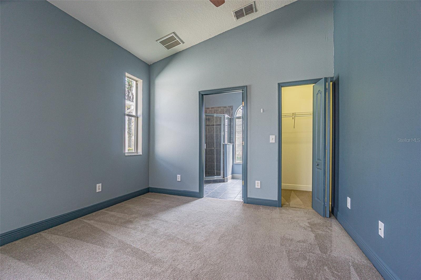 Separate guest wing with full bath.