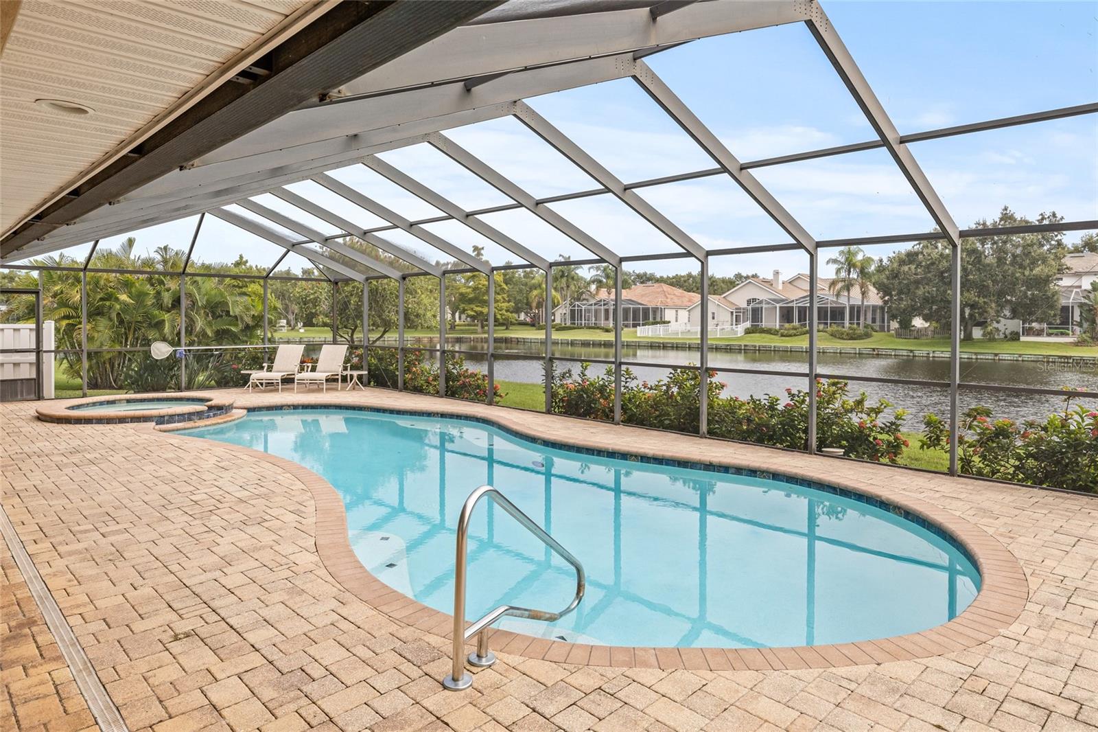 Plenty of space for sun and shade.