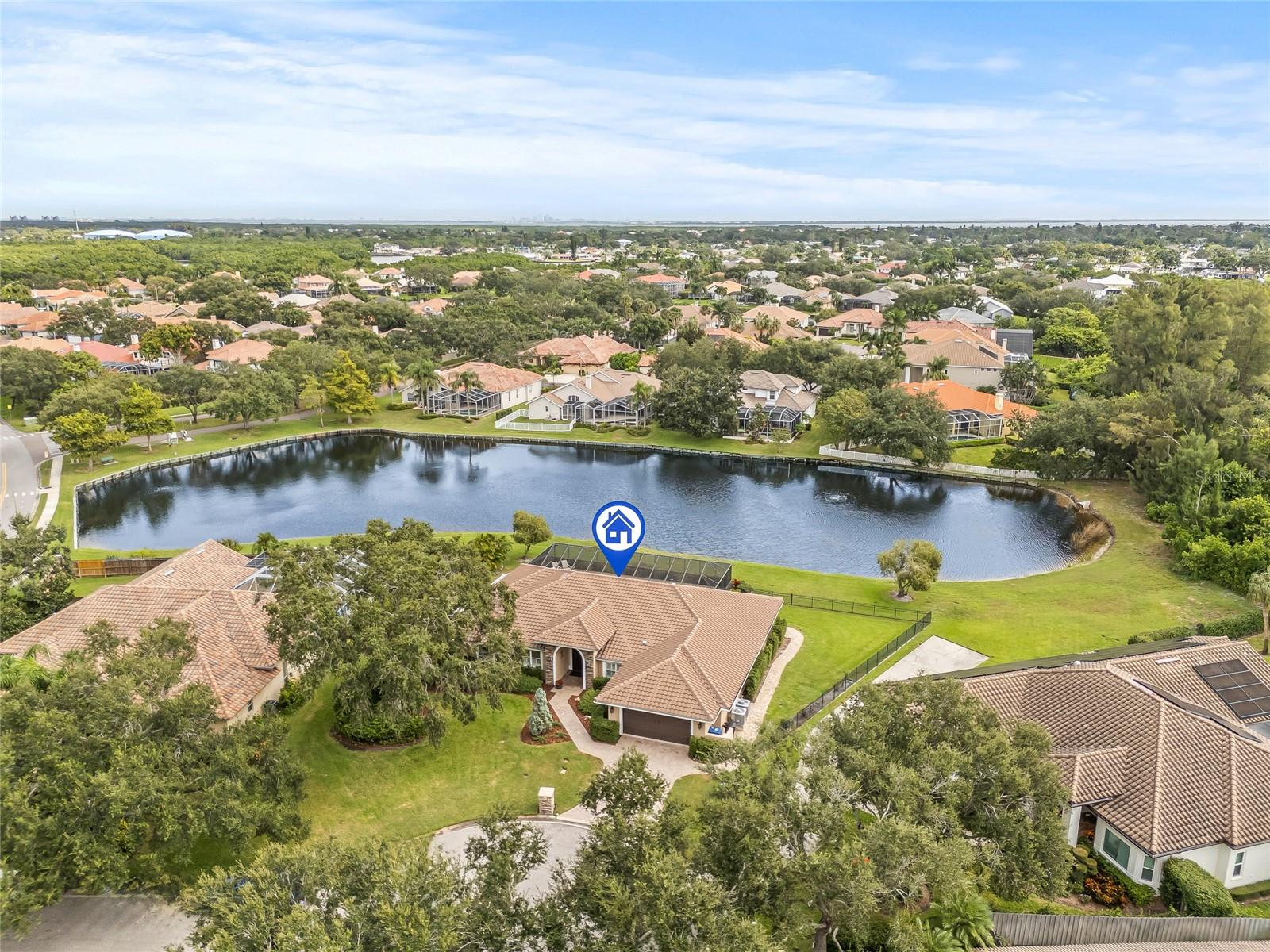 Private and peaceful views of the lake.