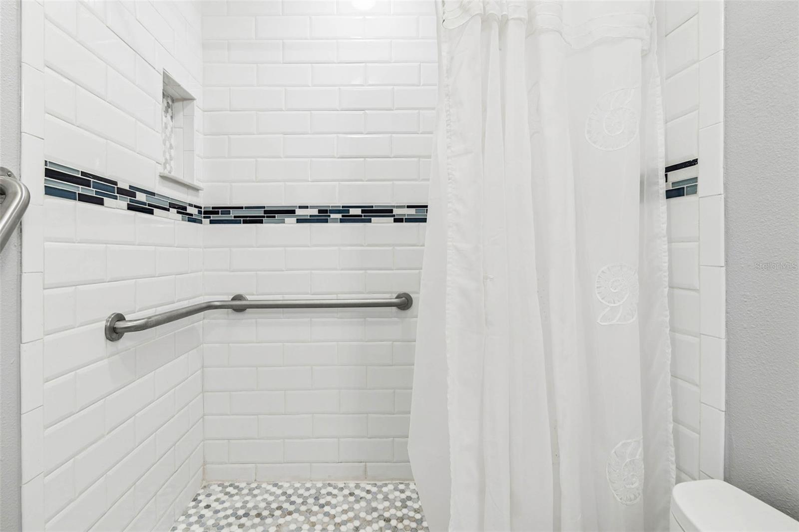 Second Bathroom2