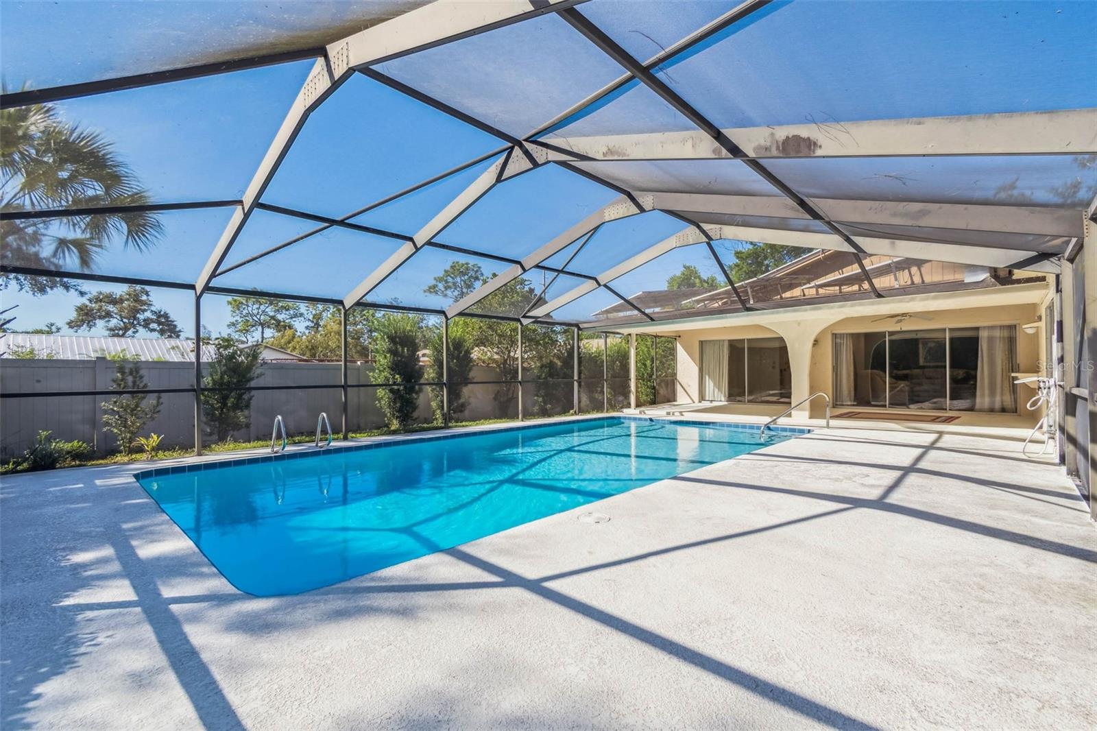 Pool2