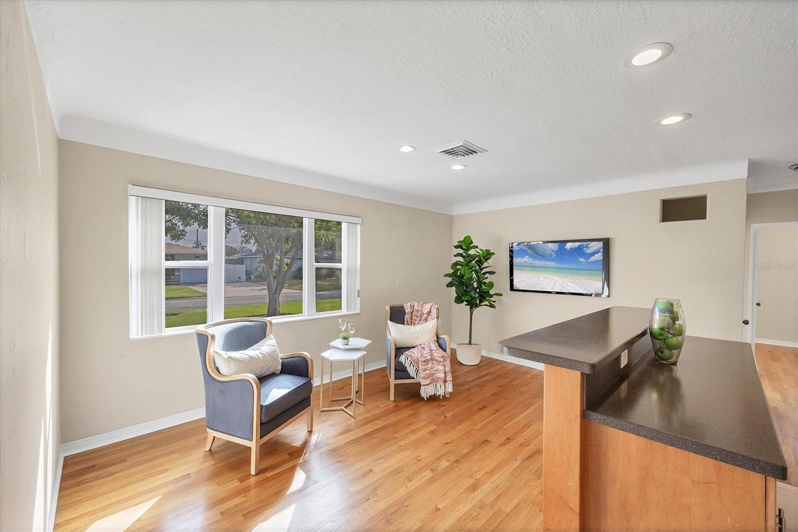 Dining or flex room off of the kitchen