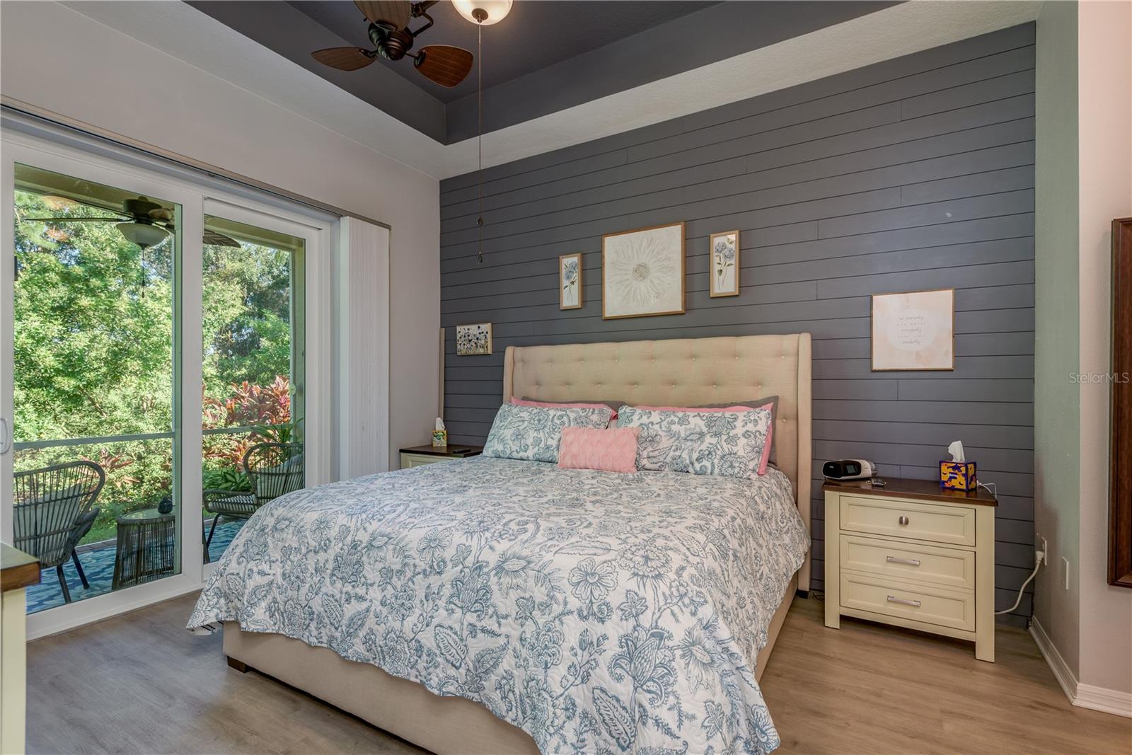 Large Master Bedroom with Lanai access and view!