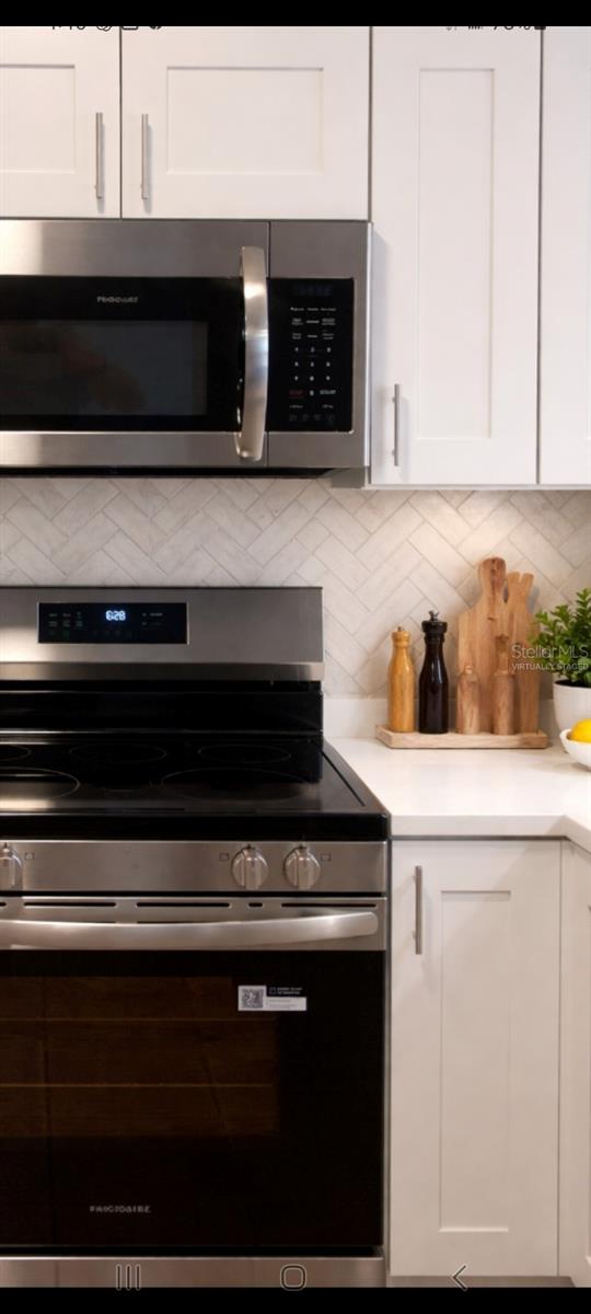 This photo haa been virtually staged..