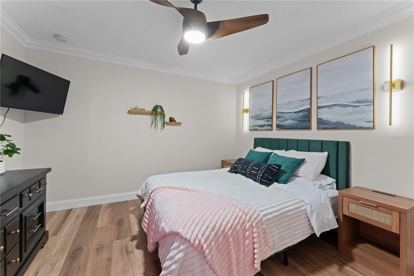 2nd bedroom