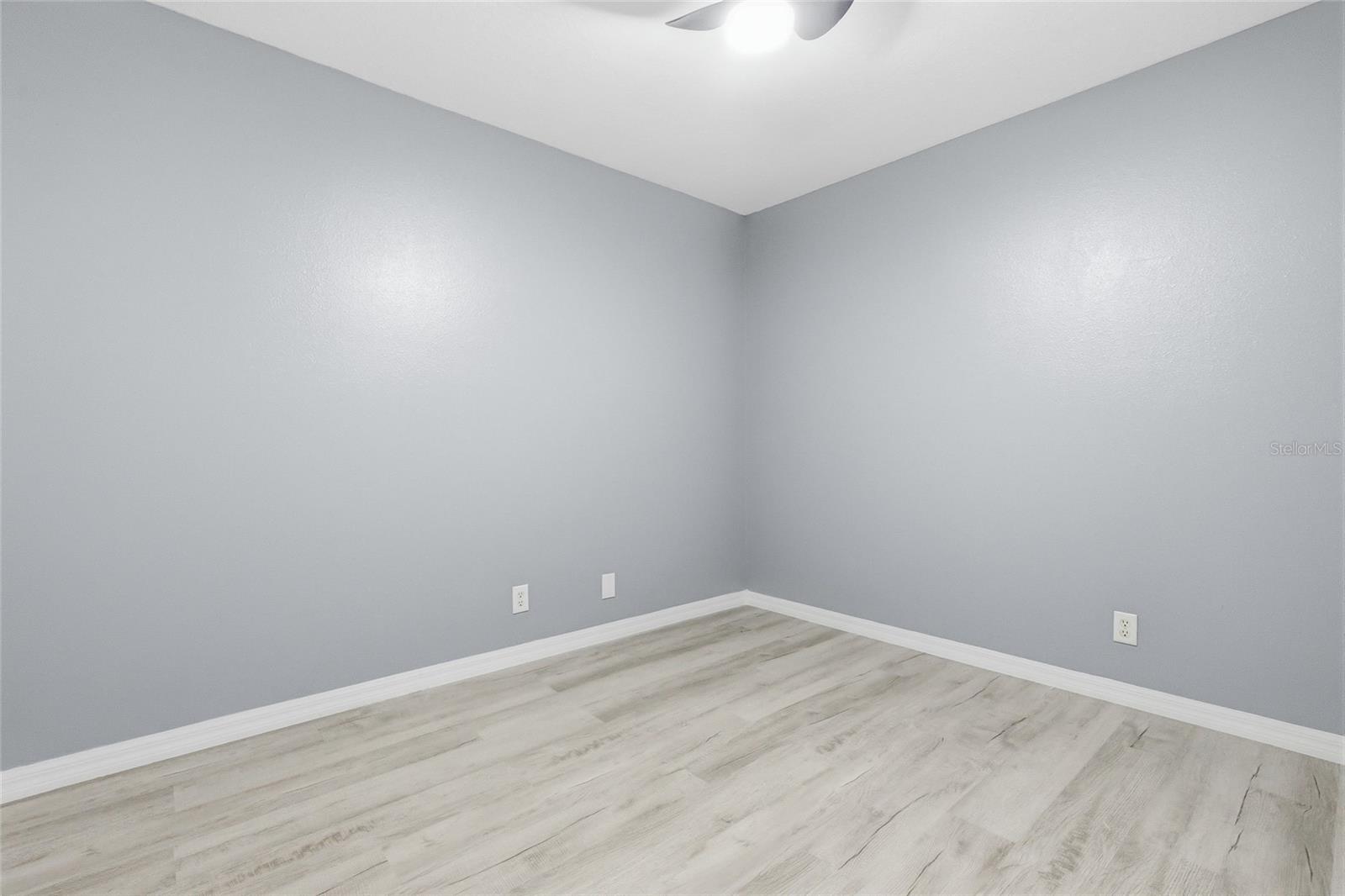Den/Game Room