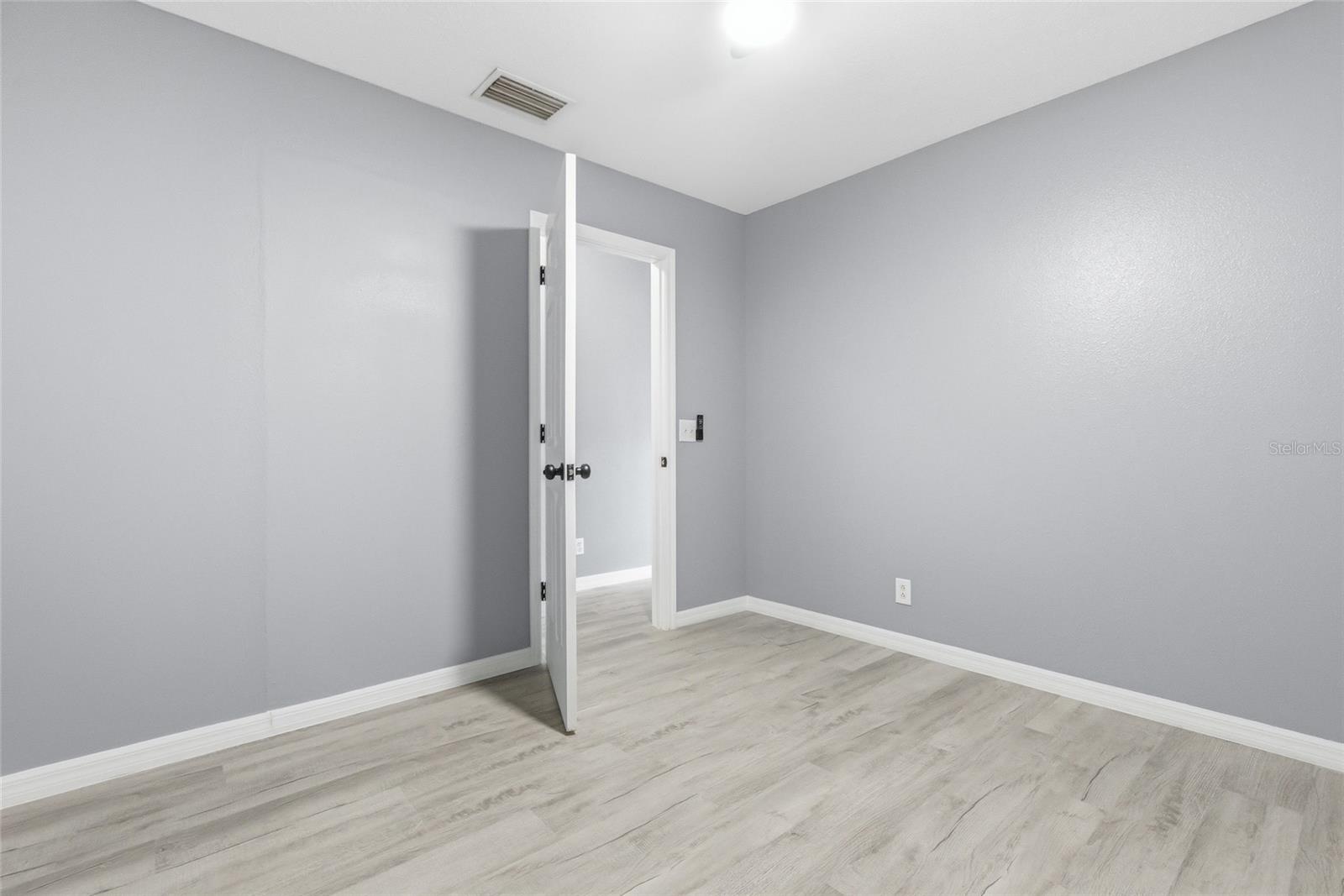 Den/Game Room