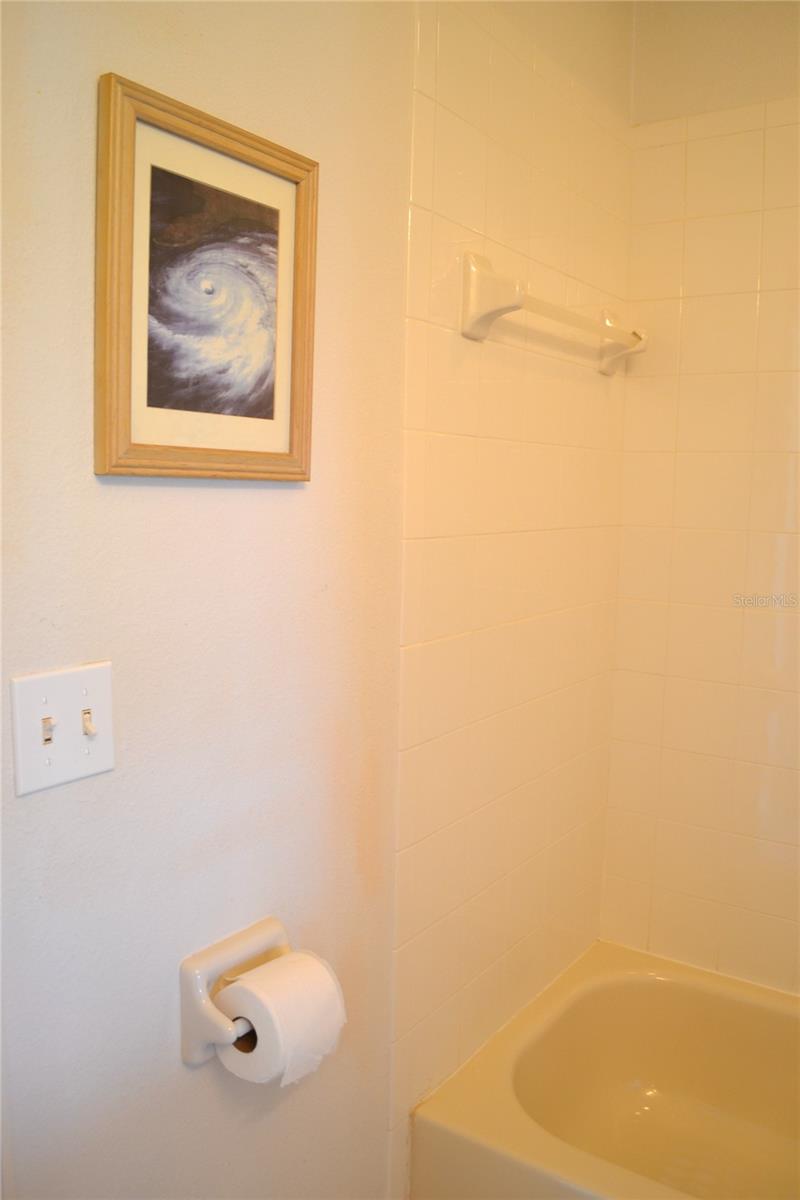 full bath in 2nd bedroom