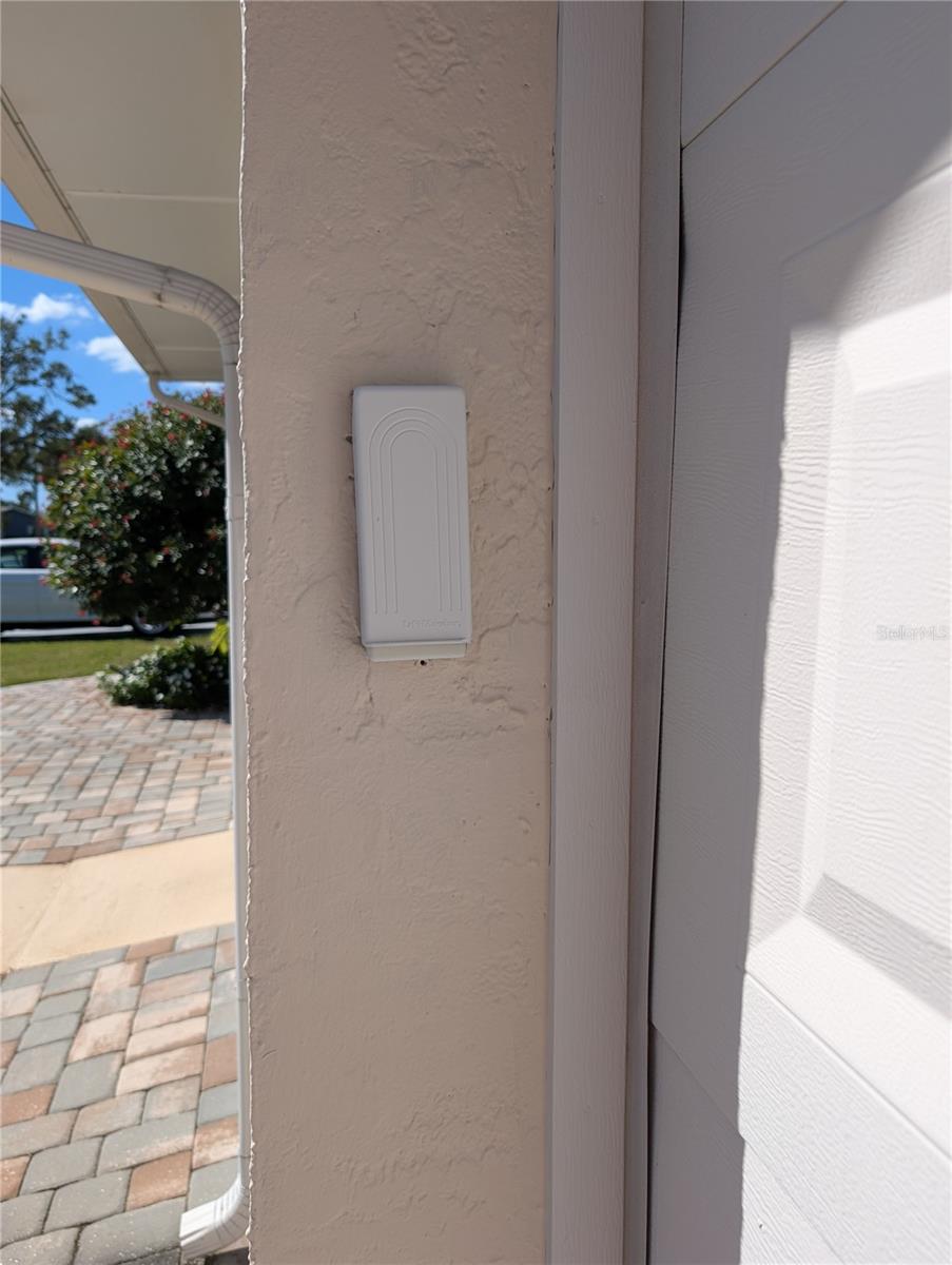 Keyless entry for convenient access without a house key.
