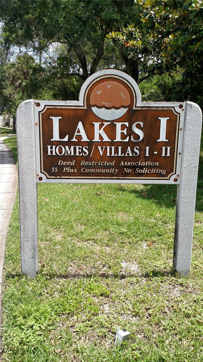 Lakes I clubhouse is shared by the homes and villas in Units I and II.