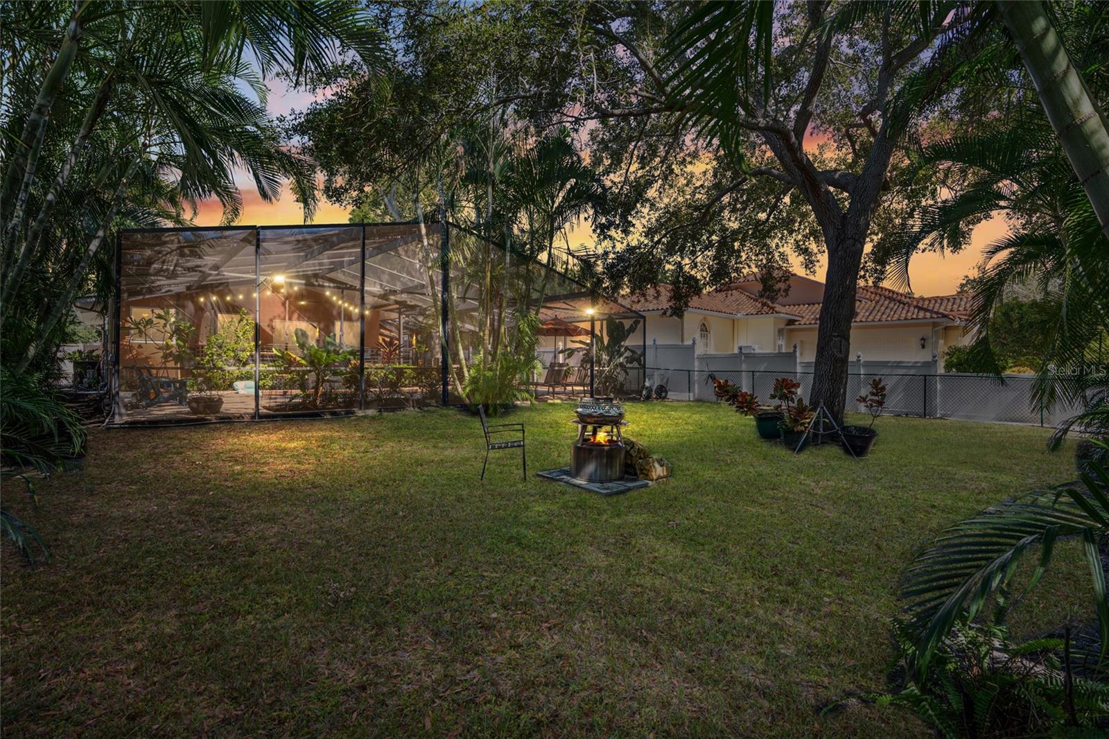 GREAT PLACE FOR A FIRE PIT FOR OUR SOMETIMES COOL FLORIDA NIGHTS
