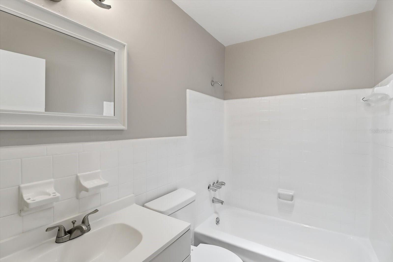 Full Bathroom