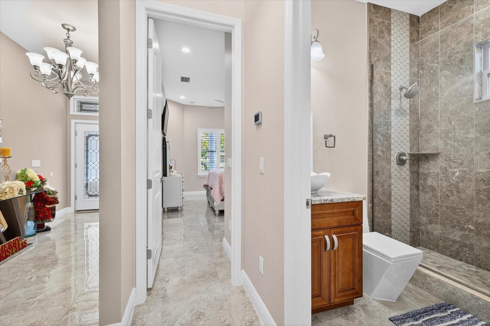 BATHROOM 2