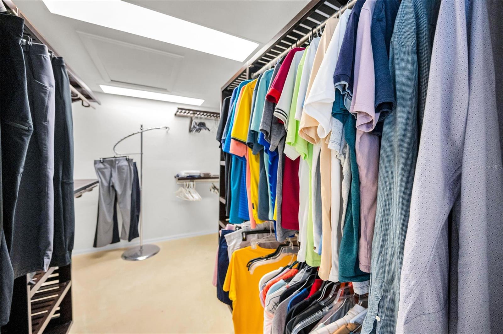 Walk in closet - Primary BR