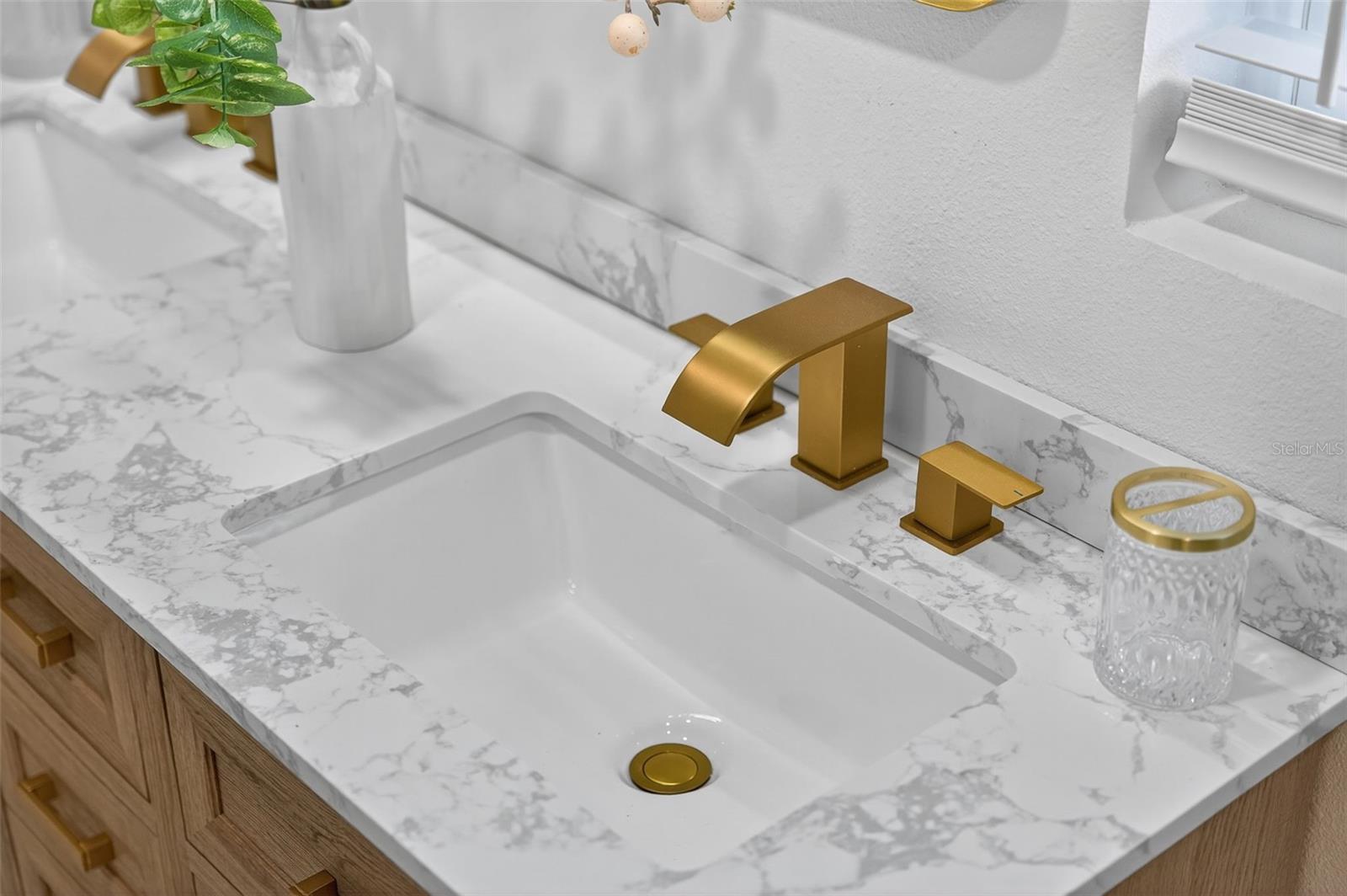 Primary En-Suite Bathroom