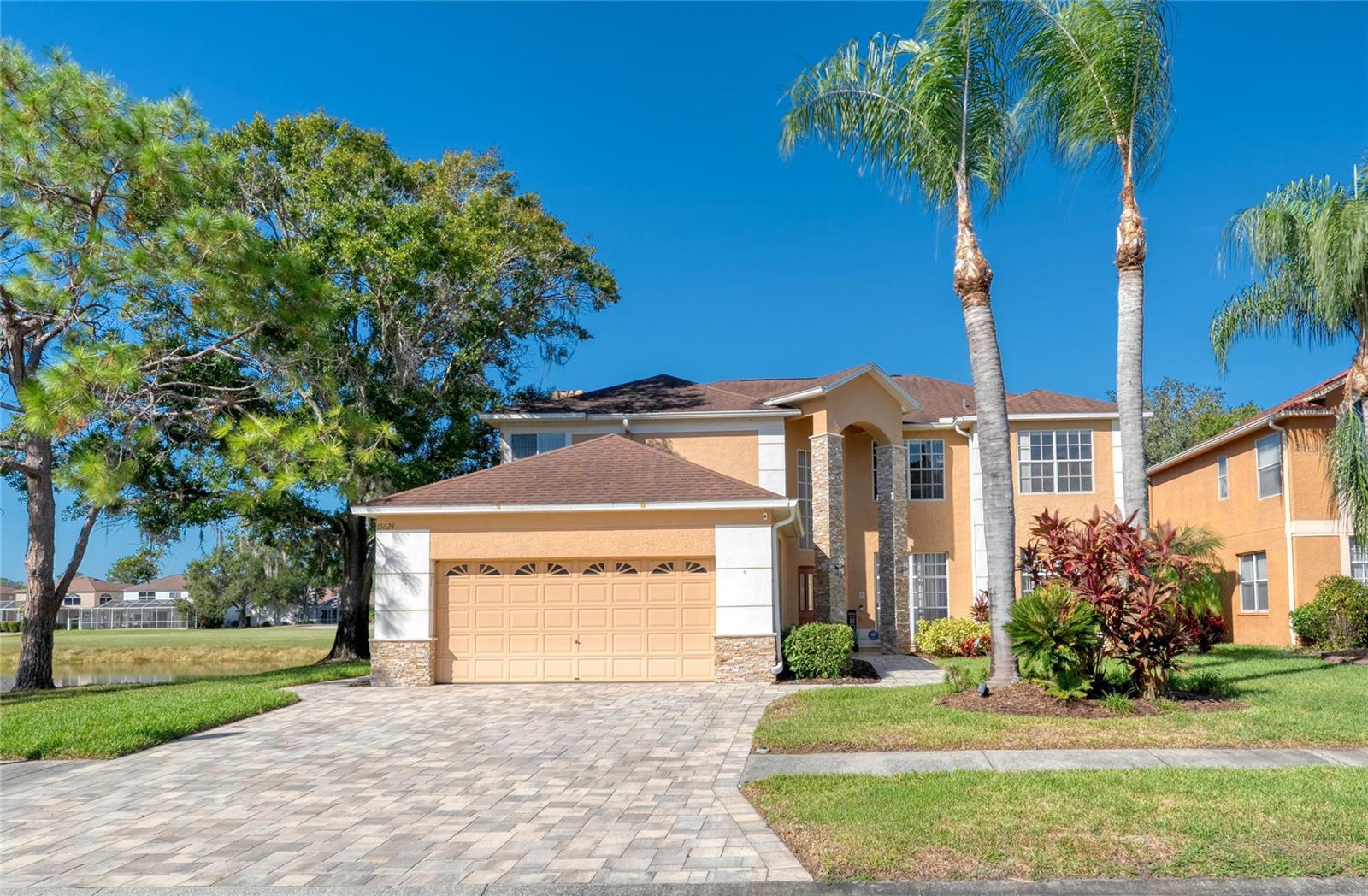 Front view of the home and the 2 car garage
