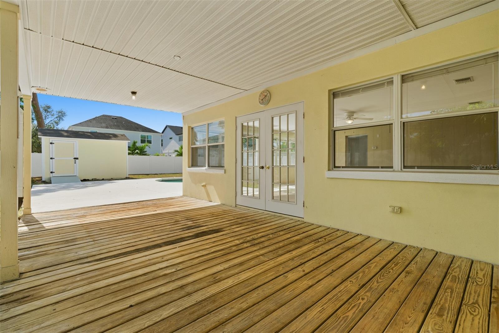 Covered rear deck