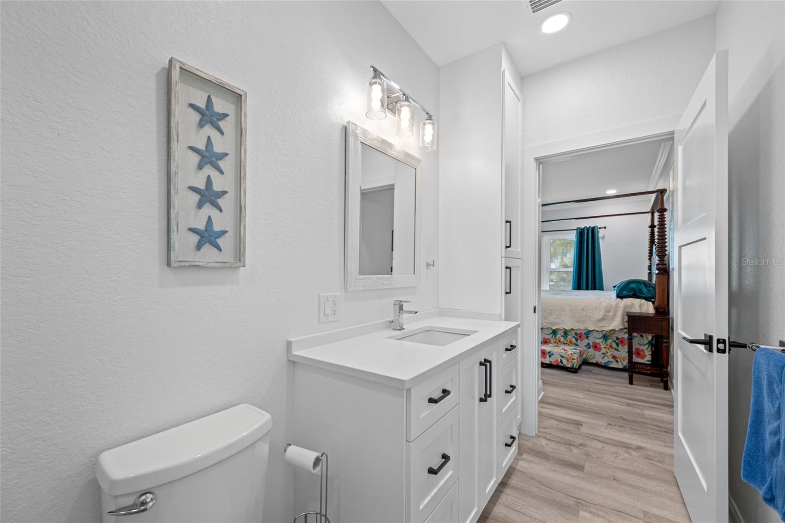 Ensuite Bath of Bedroom 1