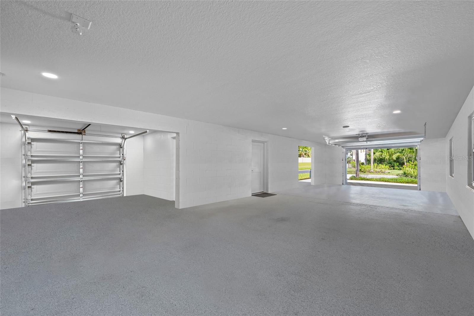 4 Car Garage