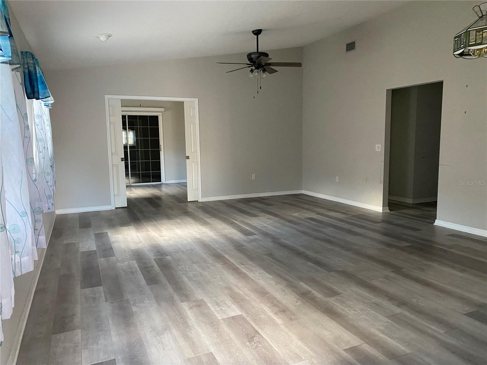 Living Room / Dining Room