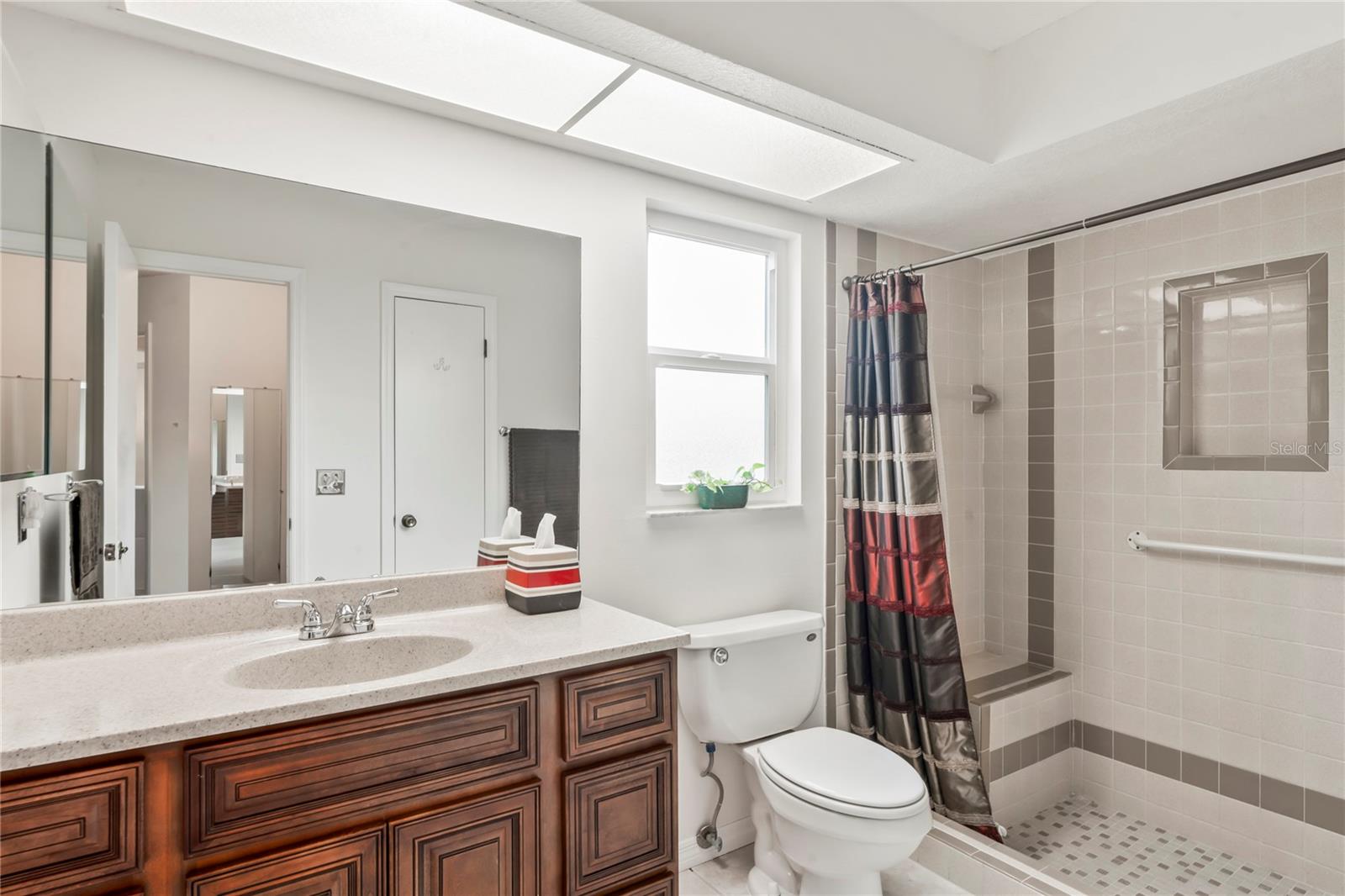 PRIMARY WITH ENSUITE