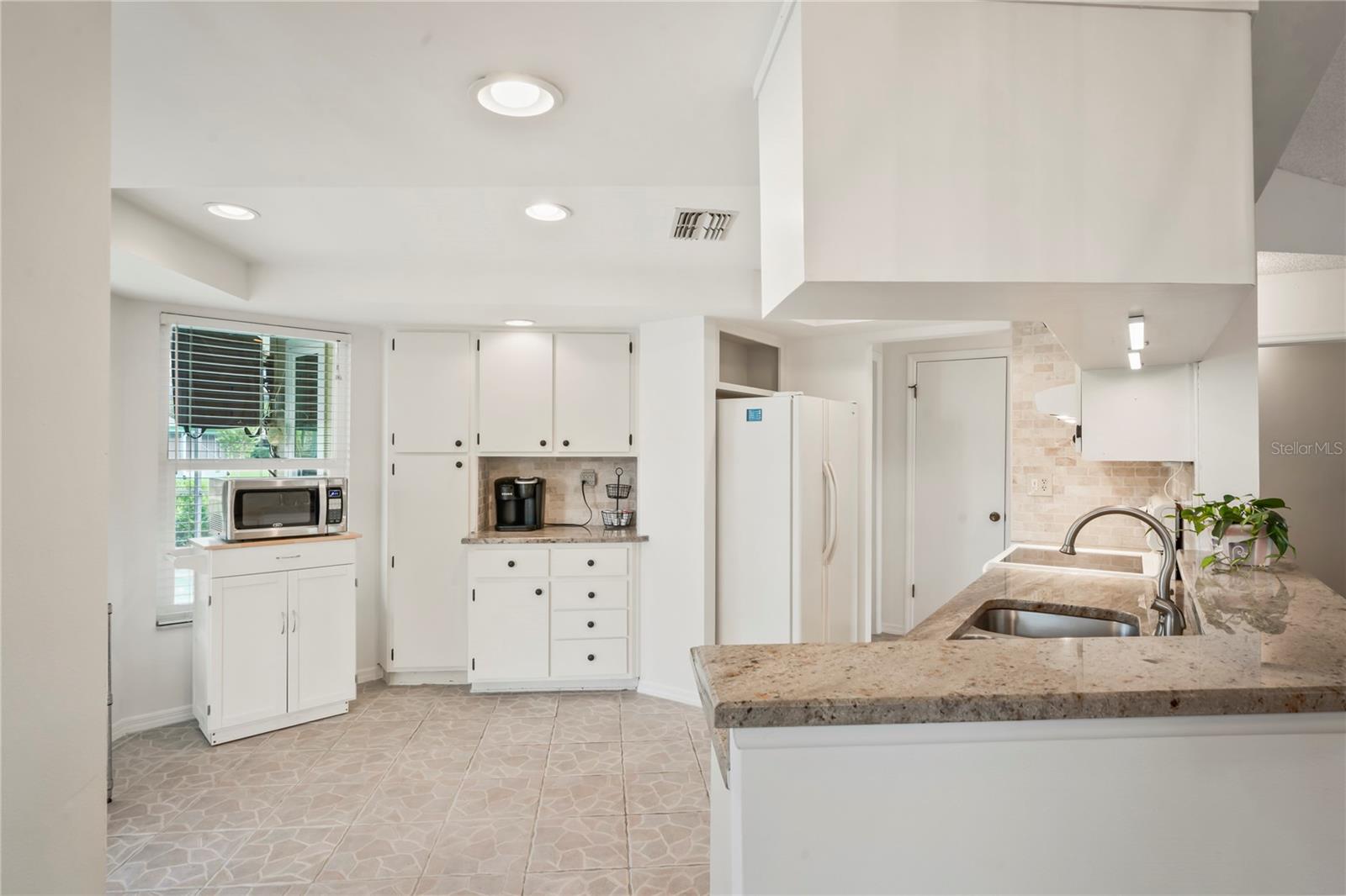 ROOM FOR A CAFE TABLE