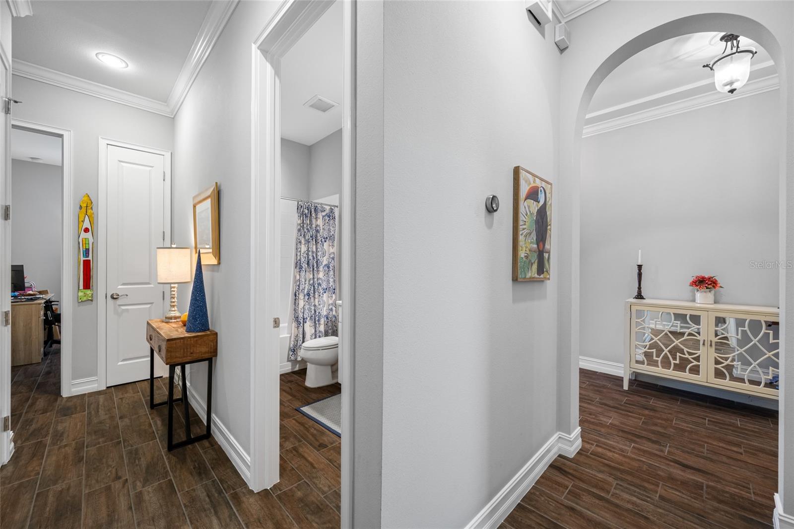 Hallway to Bedroom 3 & 4