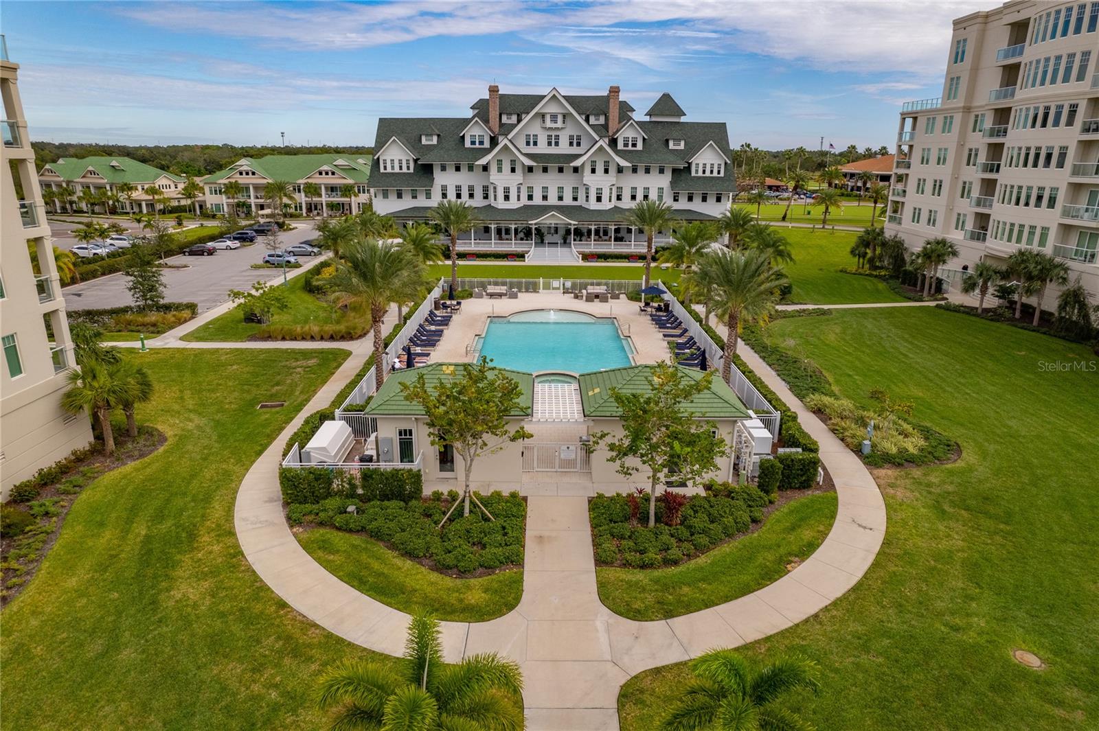 The pool at the Belleview Inn.