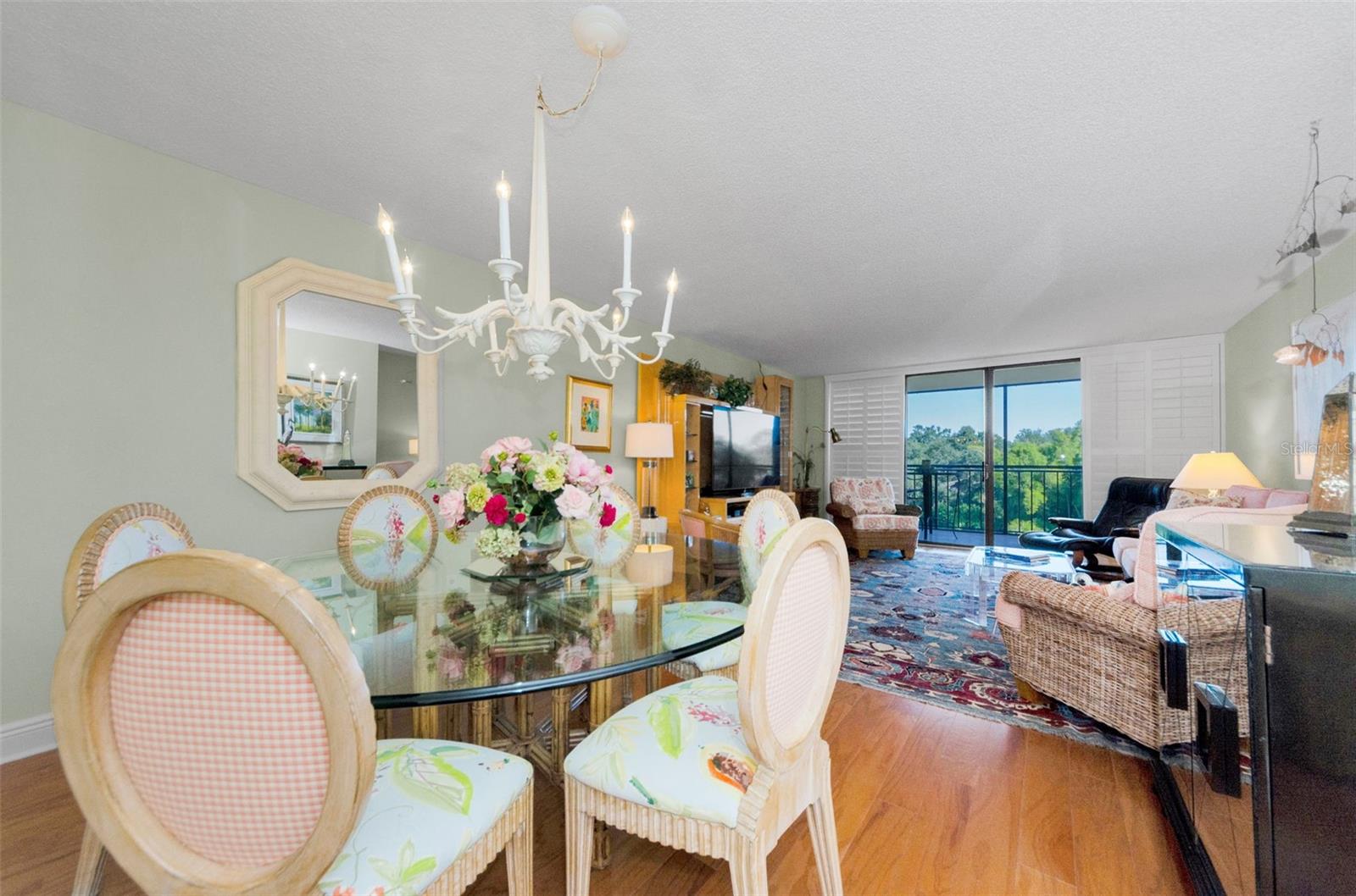 The dining area is just outside the kitchen and flows easily into the large living room. From here, step out to the balcony and watch the sunset over Clearwater Bay and the Gulf!