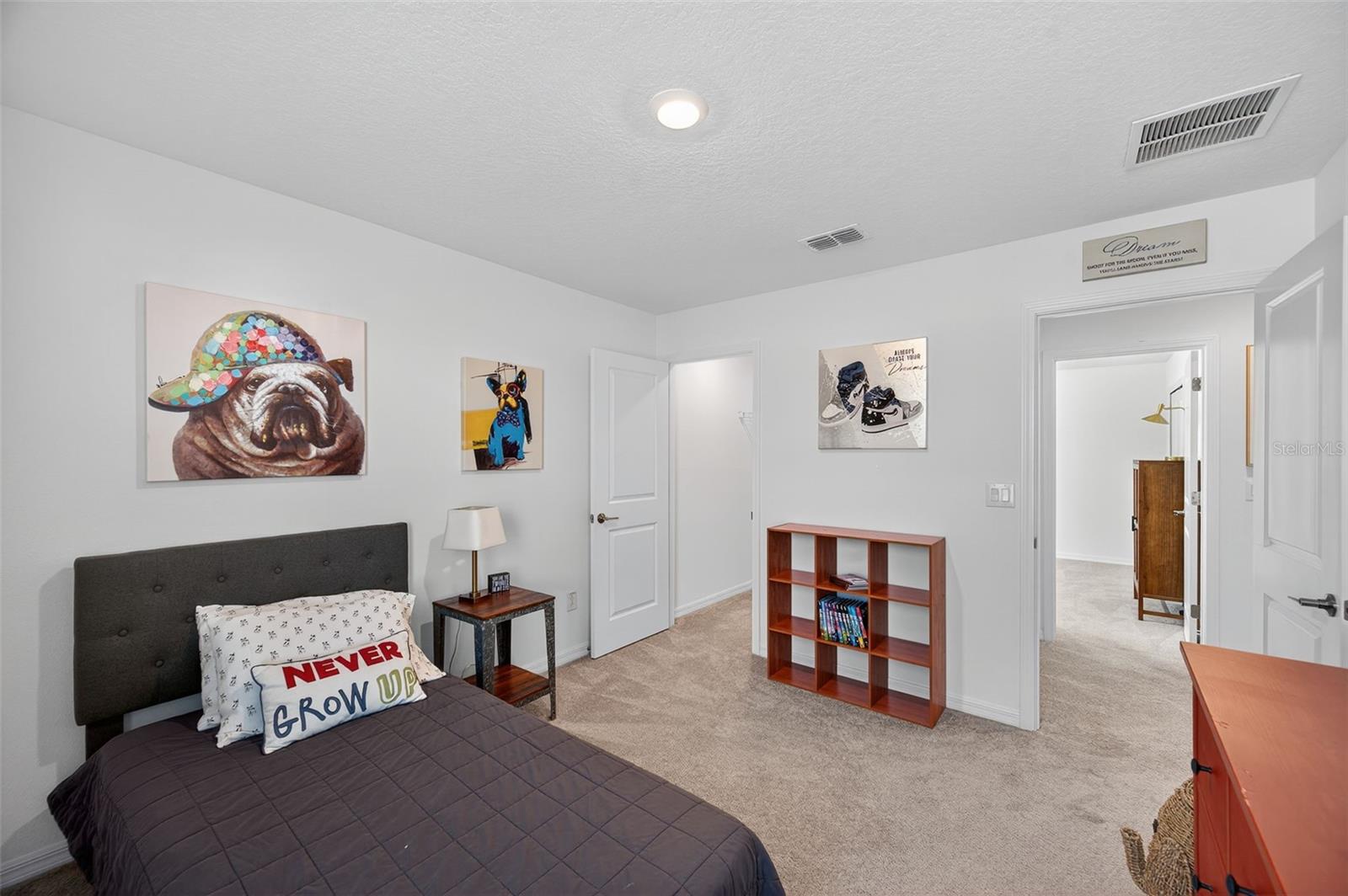 Bedroom 5 with walk in closet