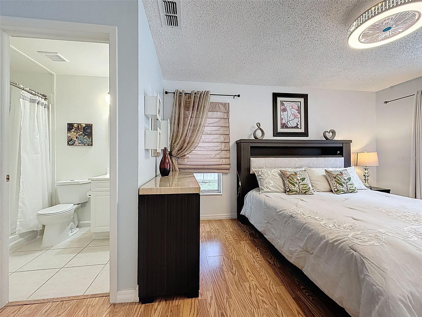 Master bedroom with en-suite bathroom and WIC.