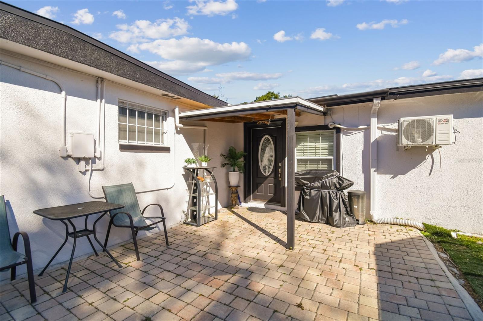 Enter for the Apartment B