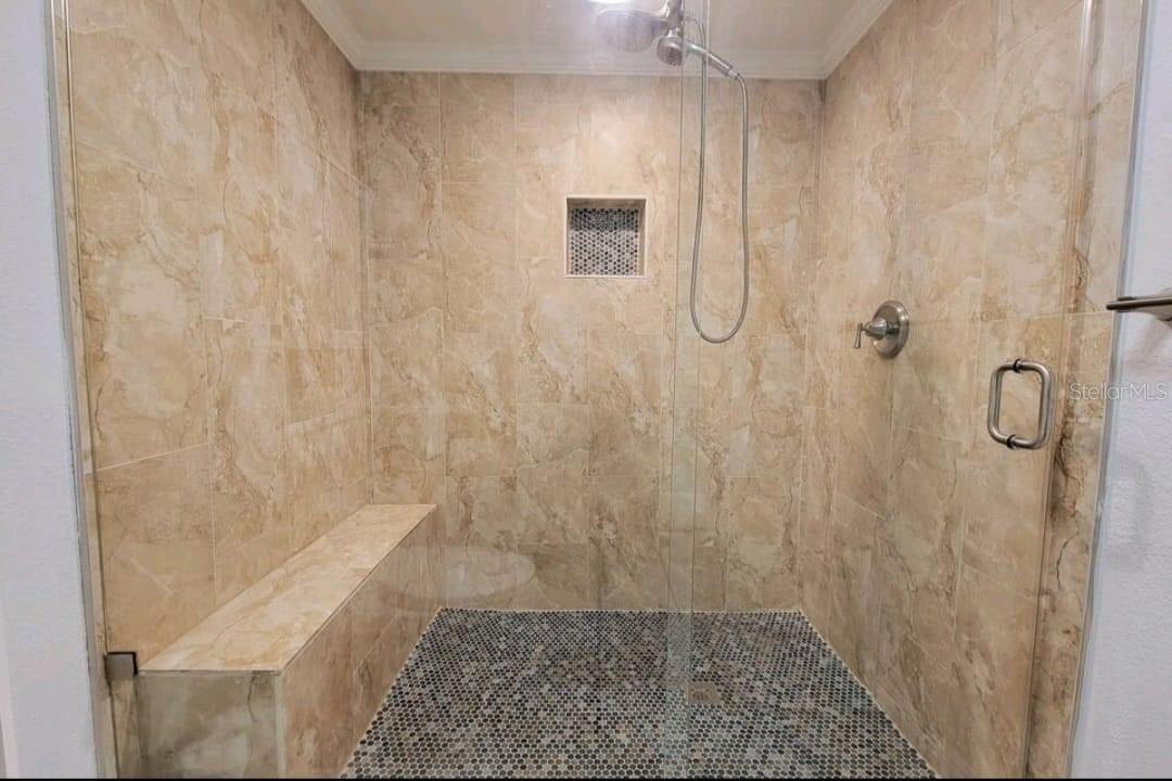 Bathroom Apartment B