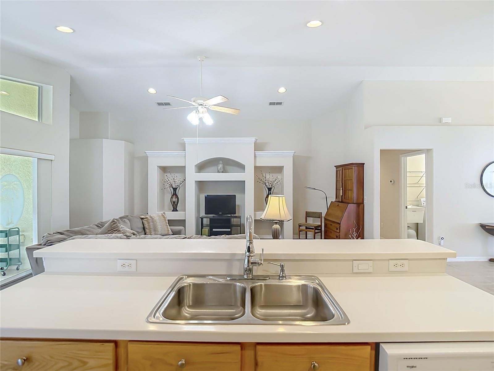 Kitchen - Family Room