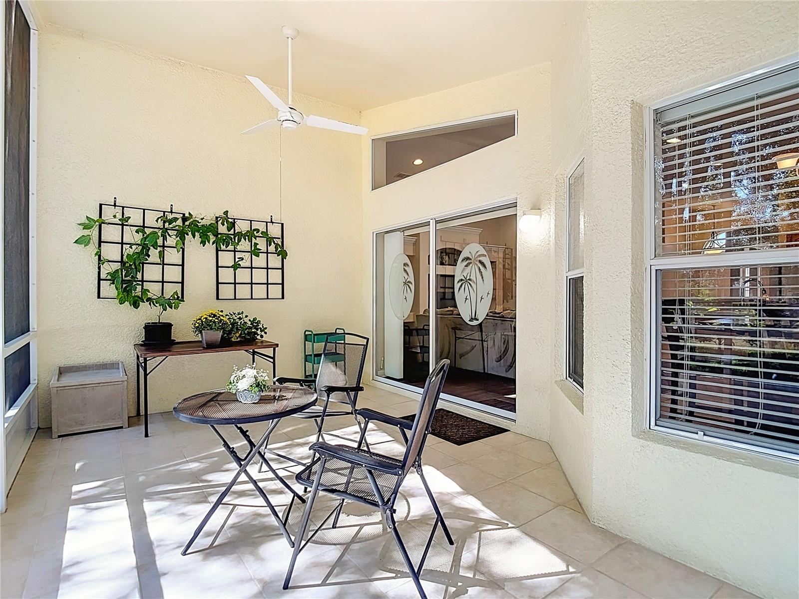 Lanai - Sliding Doors to Family Room