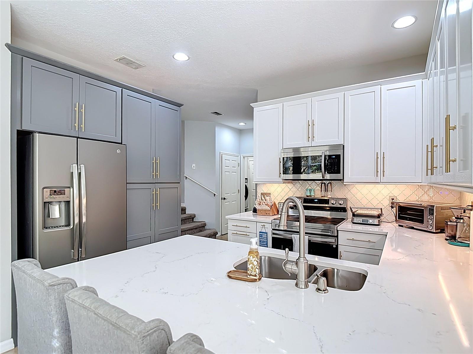 Gorgeous updated kitchen