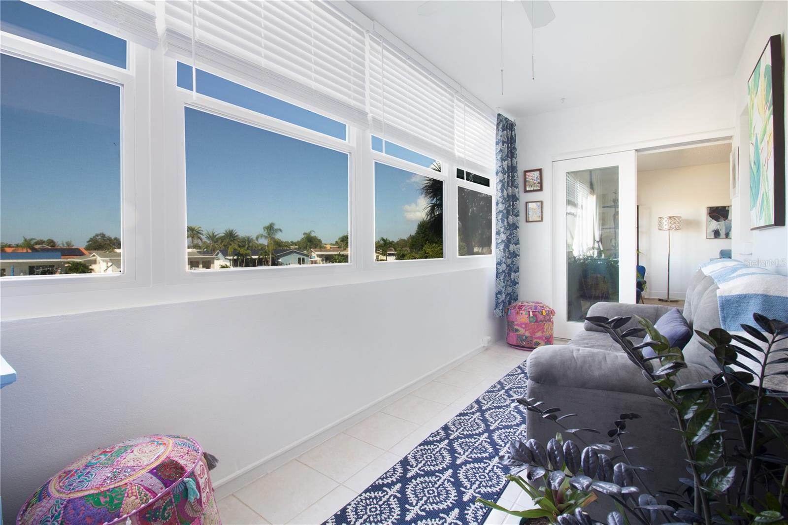 FLORIDA ROOM OR LANI