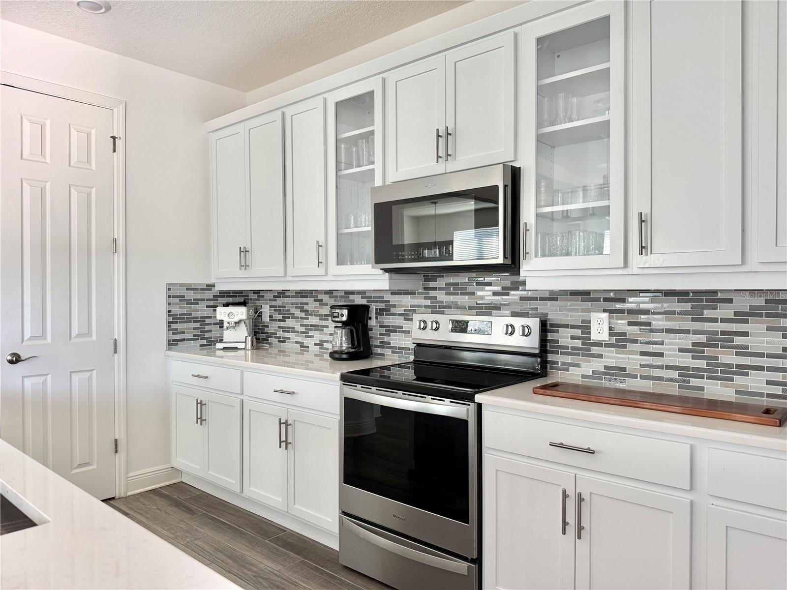 Kitchen - Double Closet Pantry