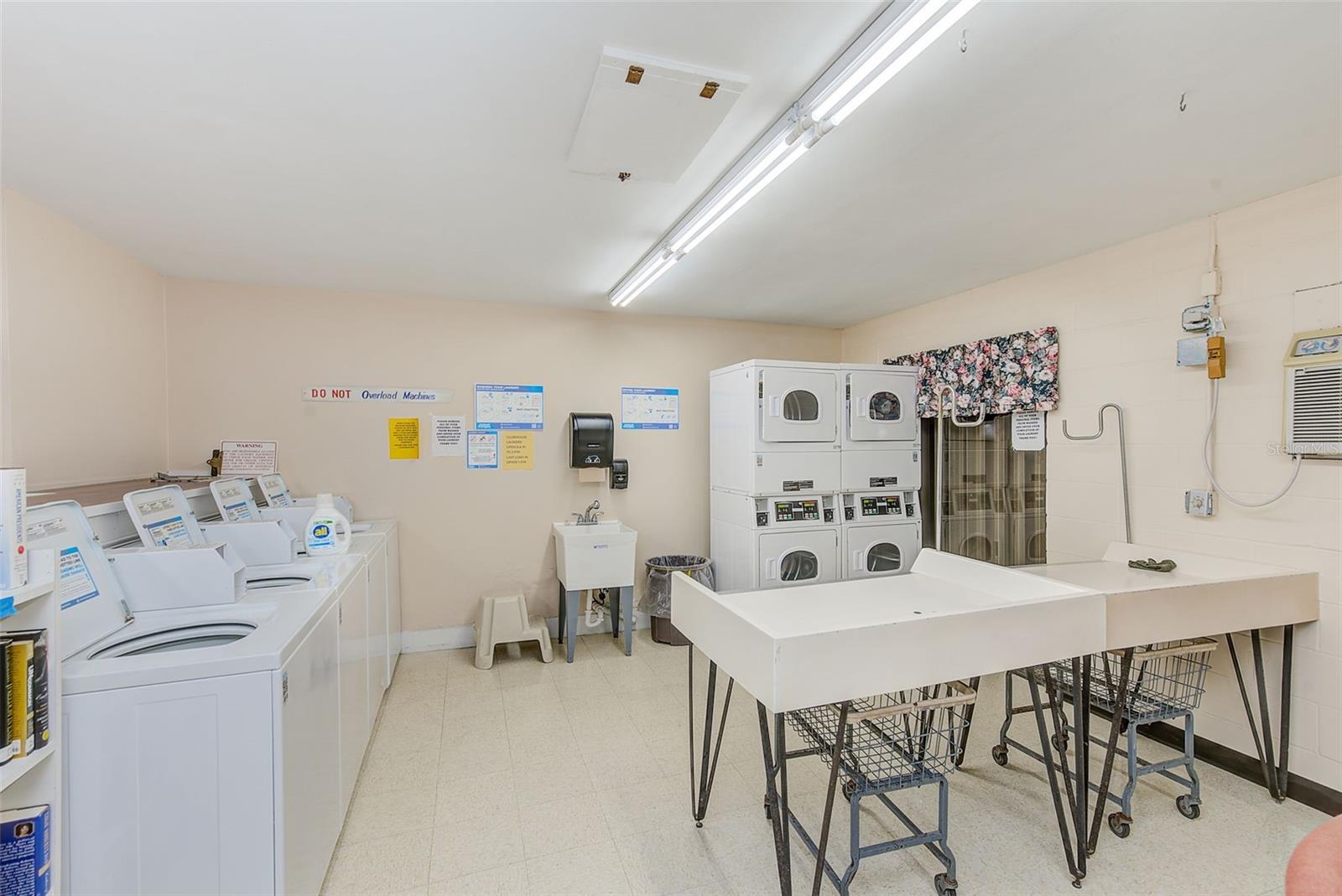 clubhouse laundry