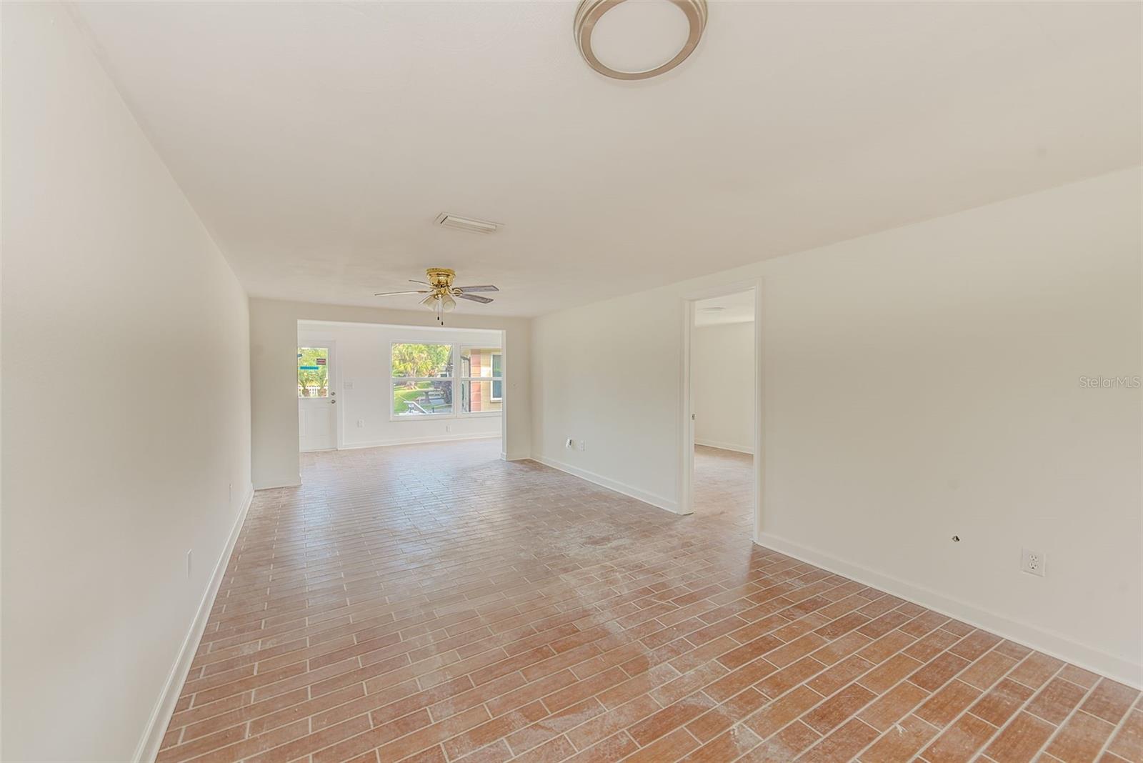 living/dining area