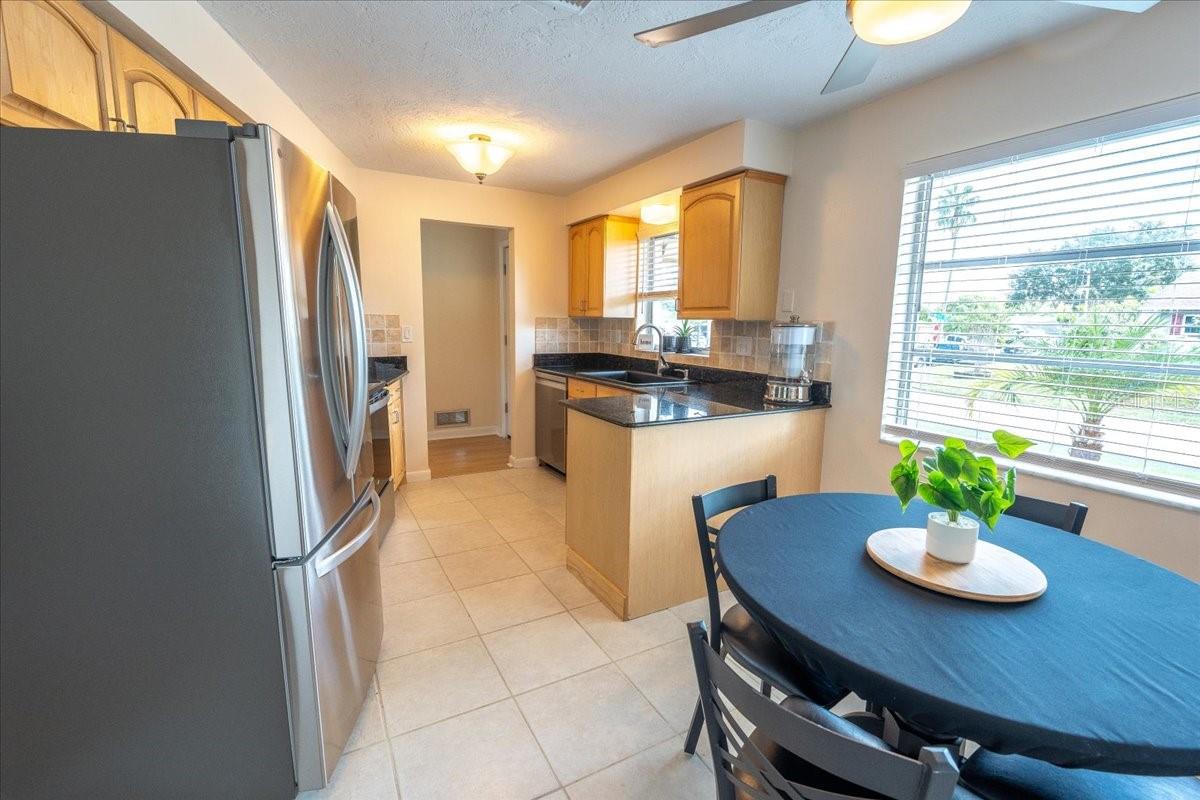 Eat in kitchen