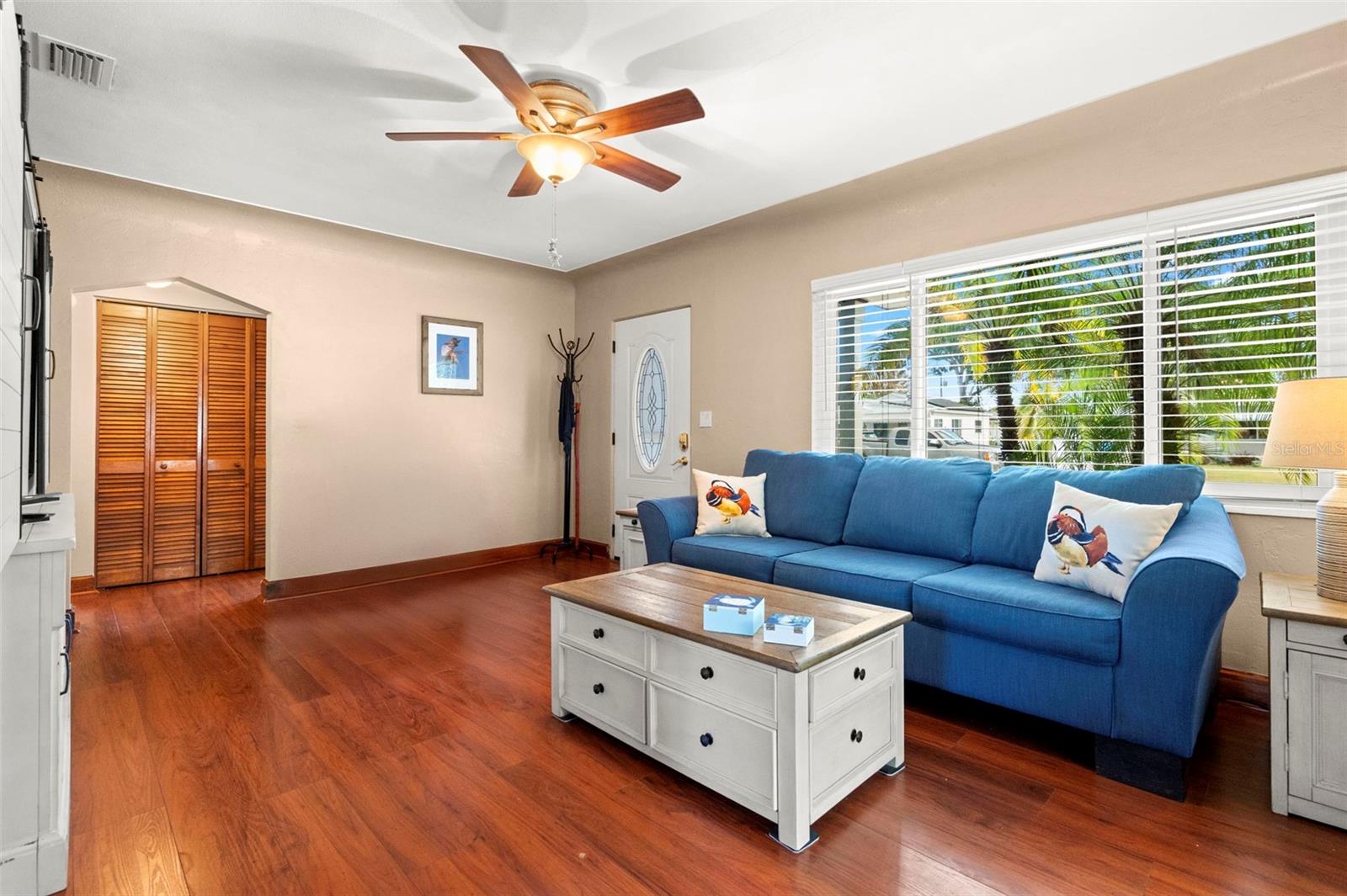 Spacious living room.