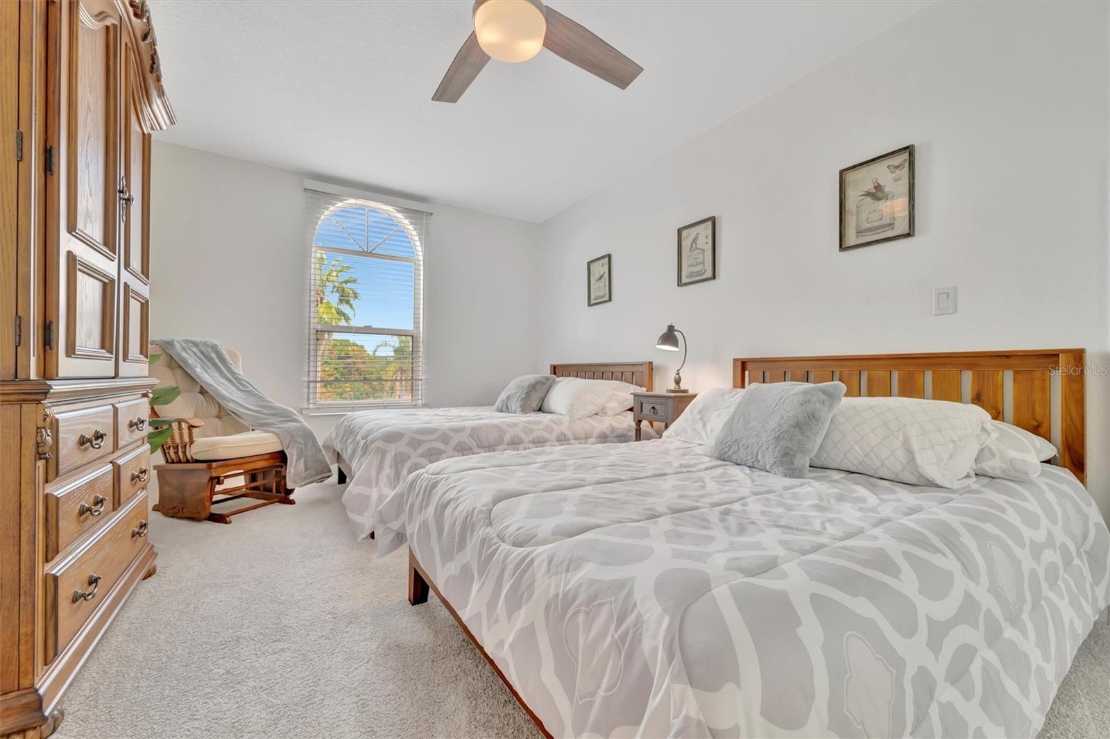 guest bedroom, 3rd floor