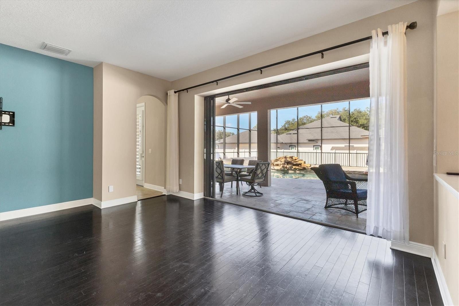 Ideal layout for indoor-outdoor entertaining or simply enjoying cooler weather