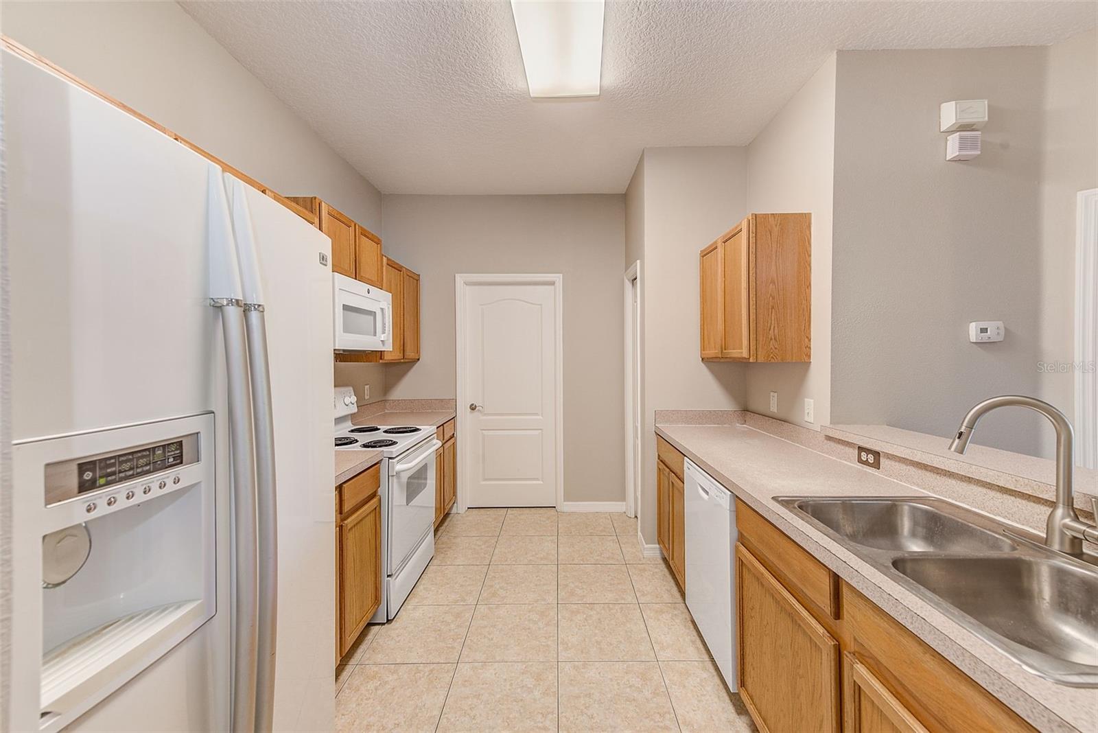 KITCHEN TO LAUNDRY