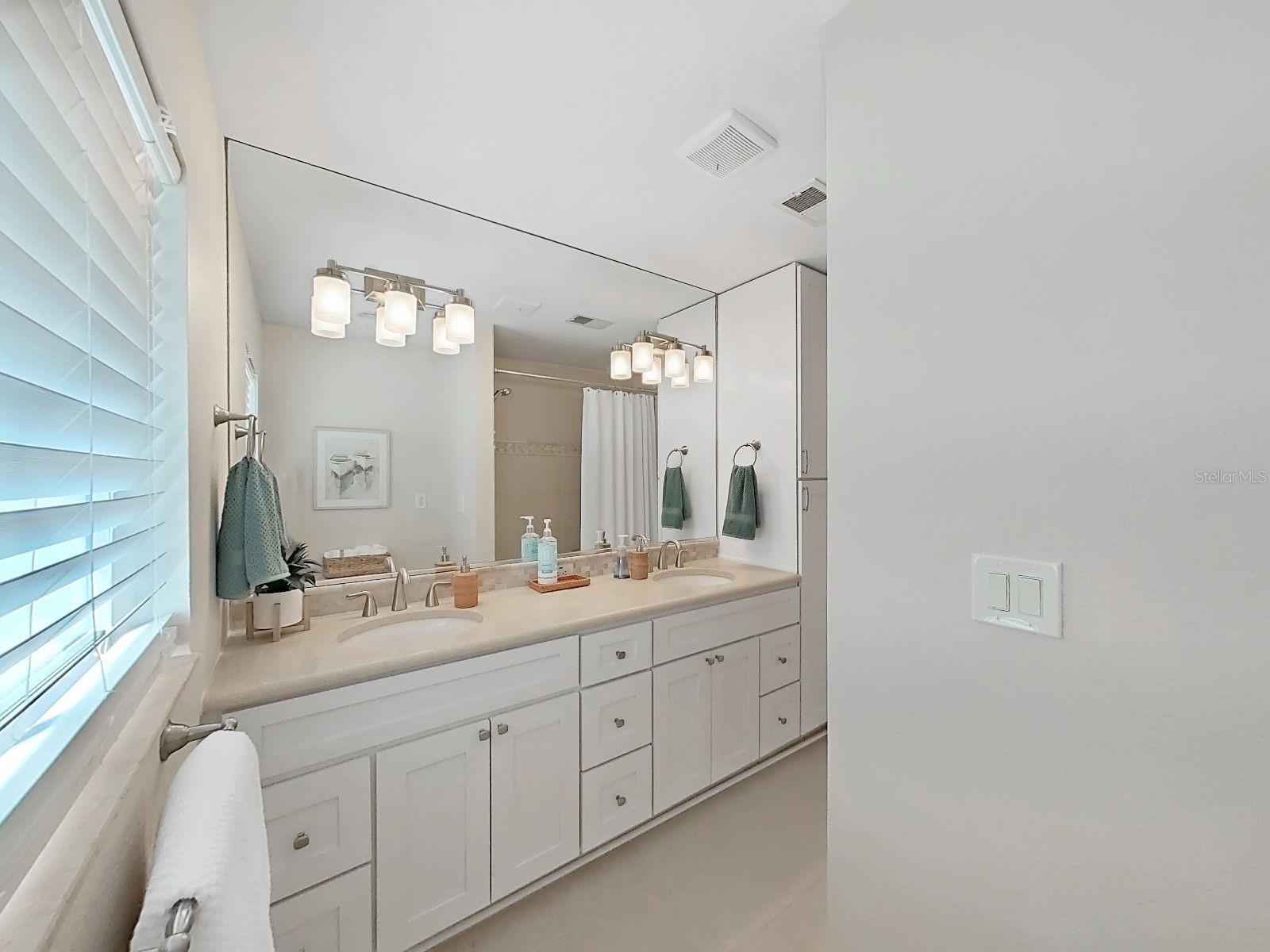 2nd bath with dual vanity