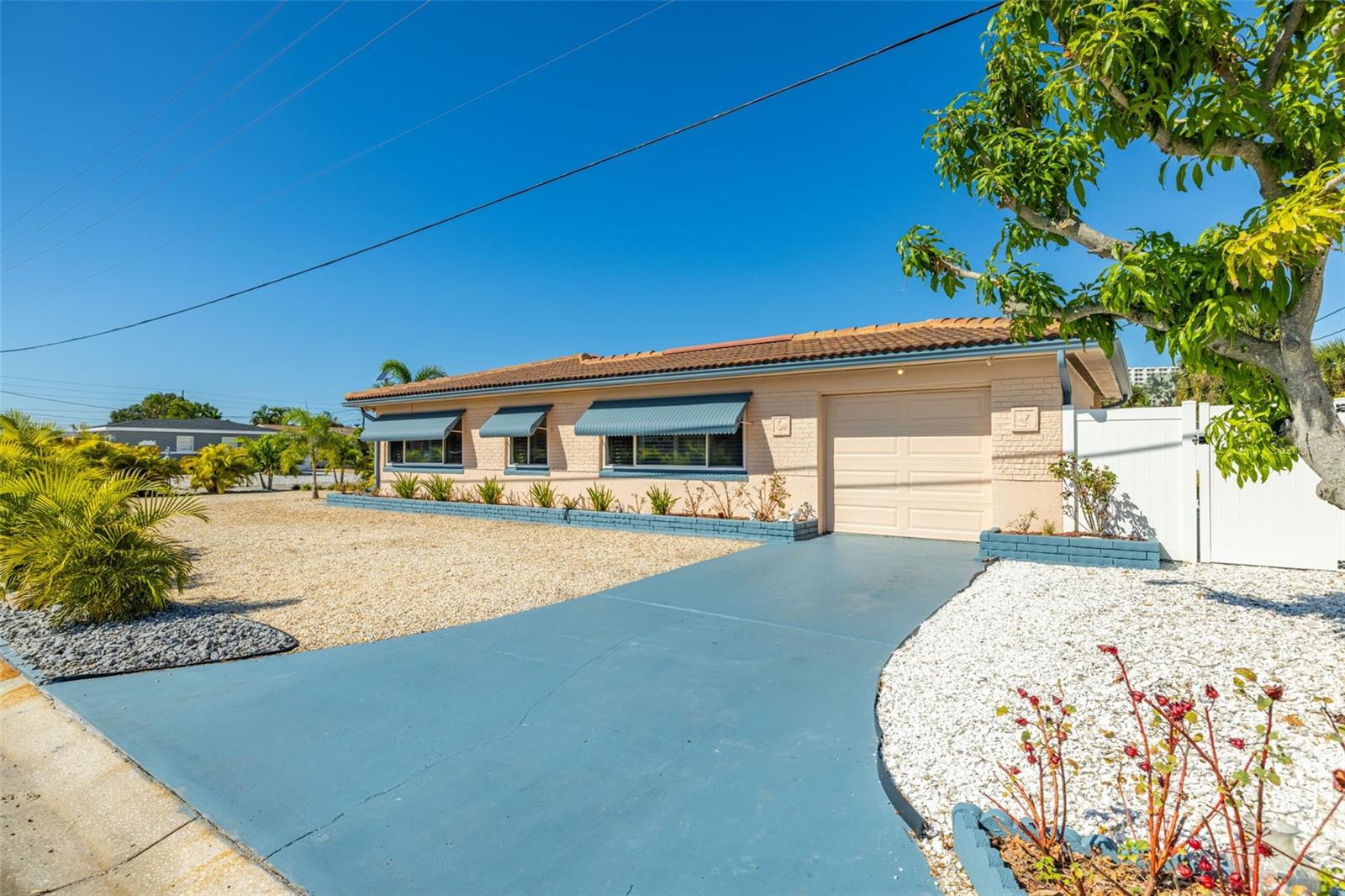Side Yard/Garage Entrance