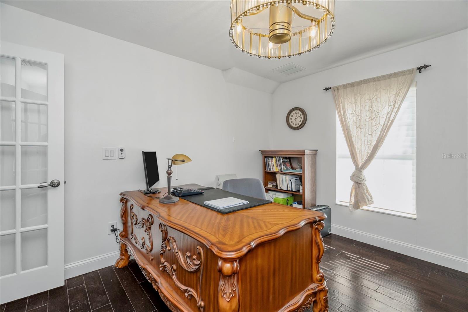 Den/bedroom 4